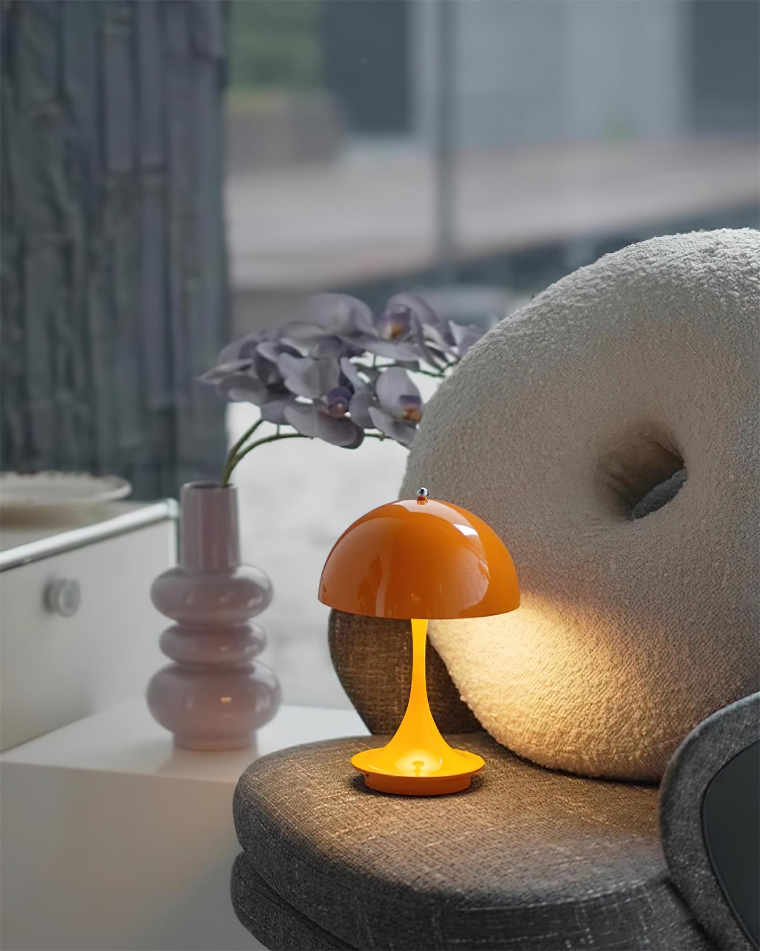 Lunora Dome Rechargeable Table Lamp