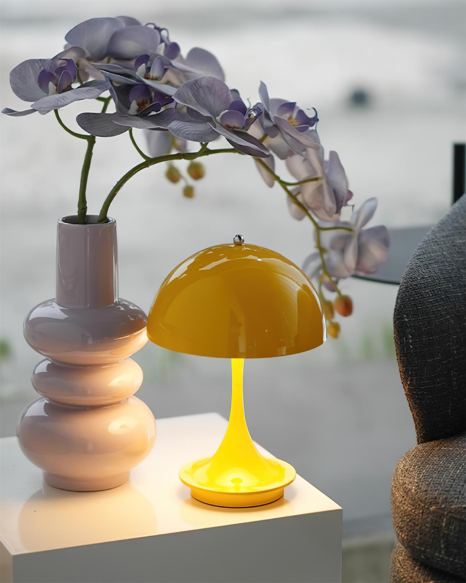 Lunora Dome Rechargeable Table Lamp