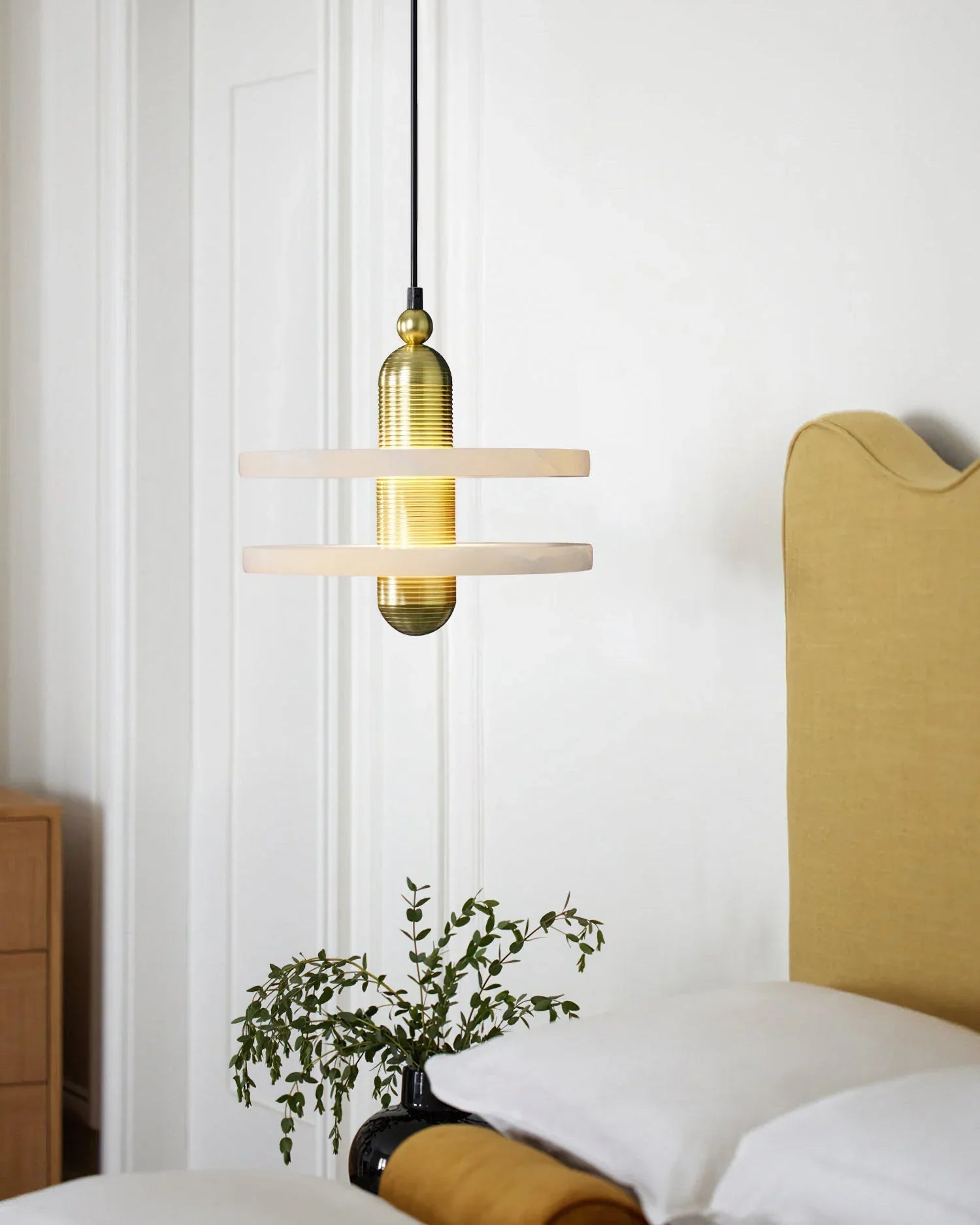 Lupa Alabaster Pendant Lamp