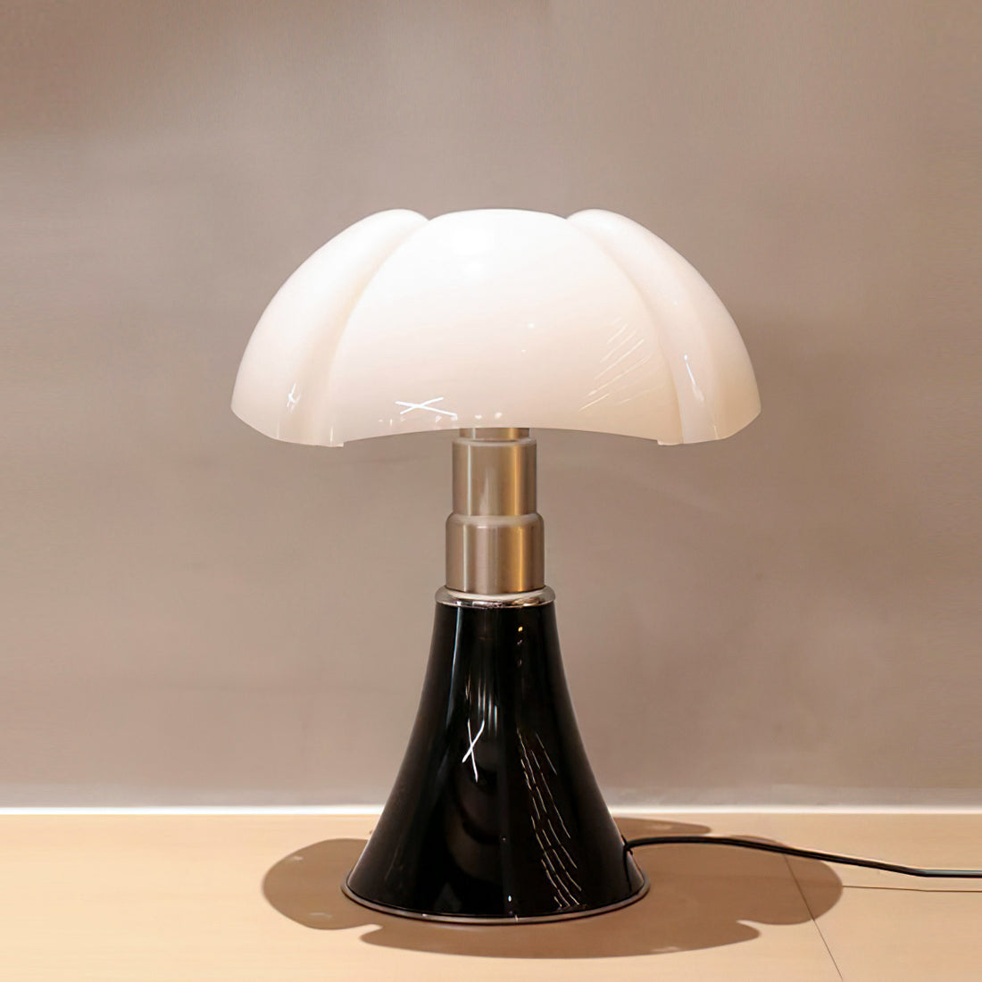 Minipipistrello Table Lamp