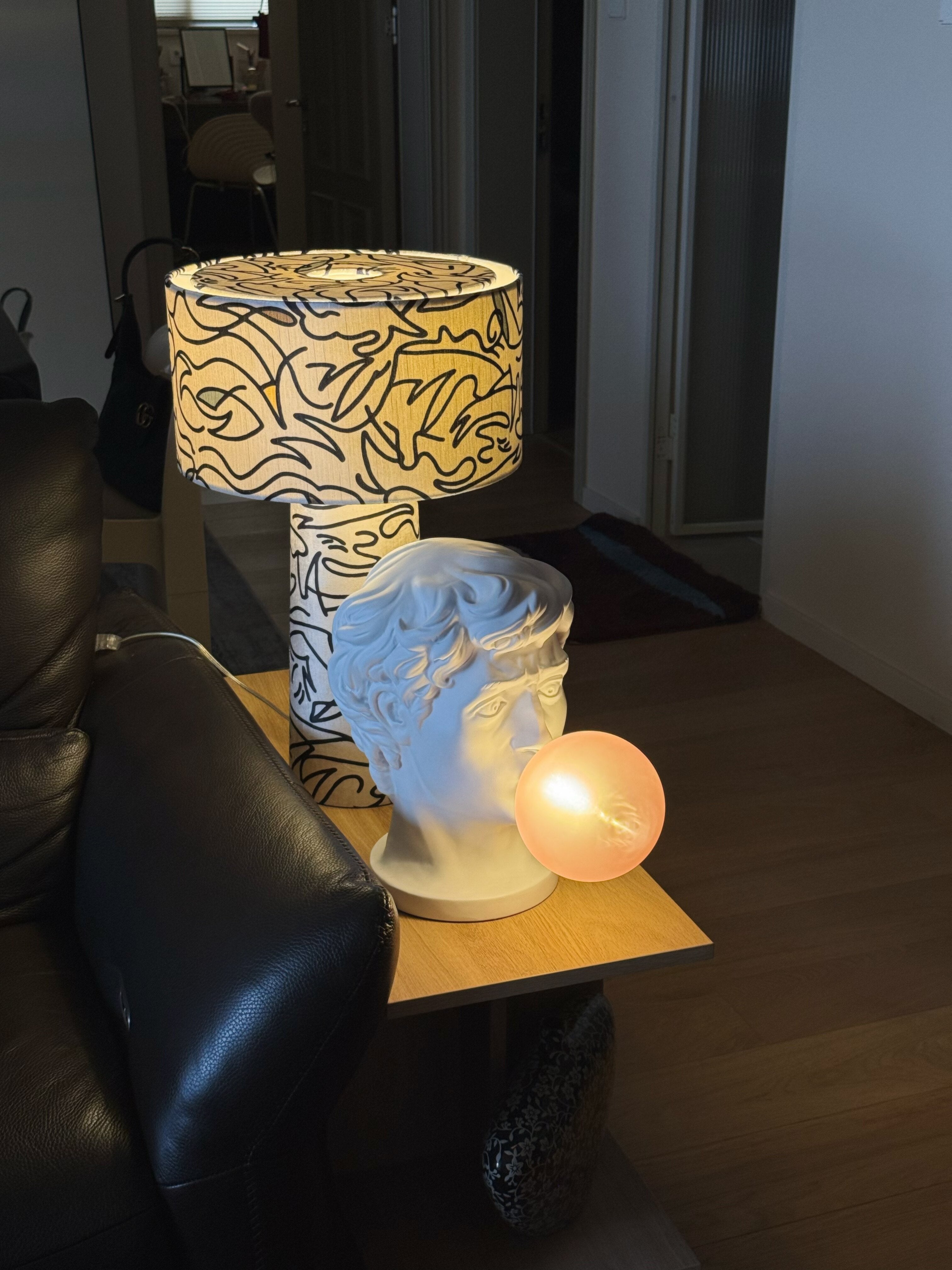 Mira Portrait Table Lamp