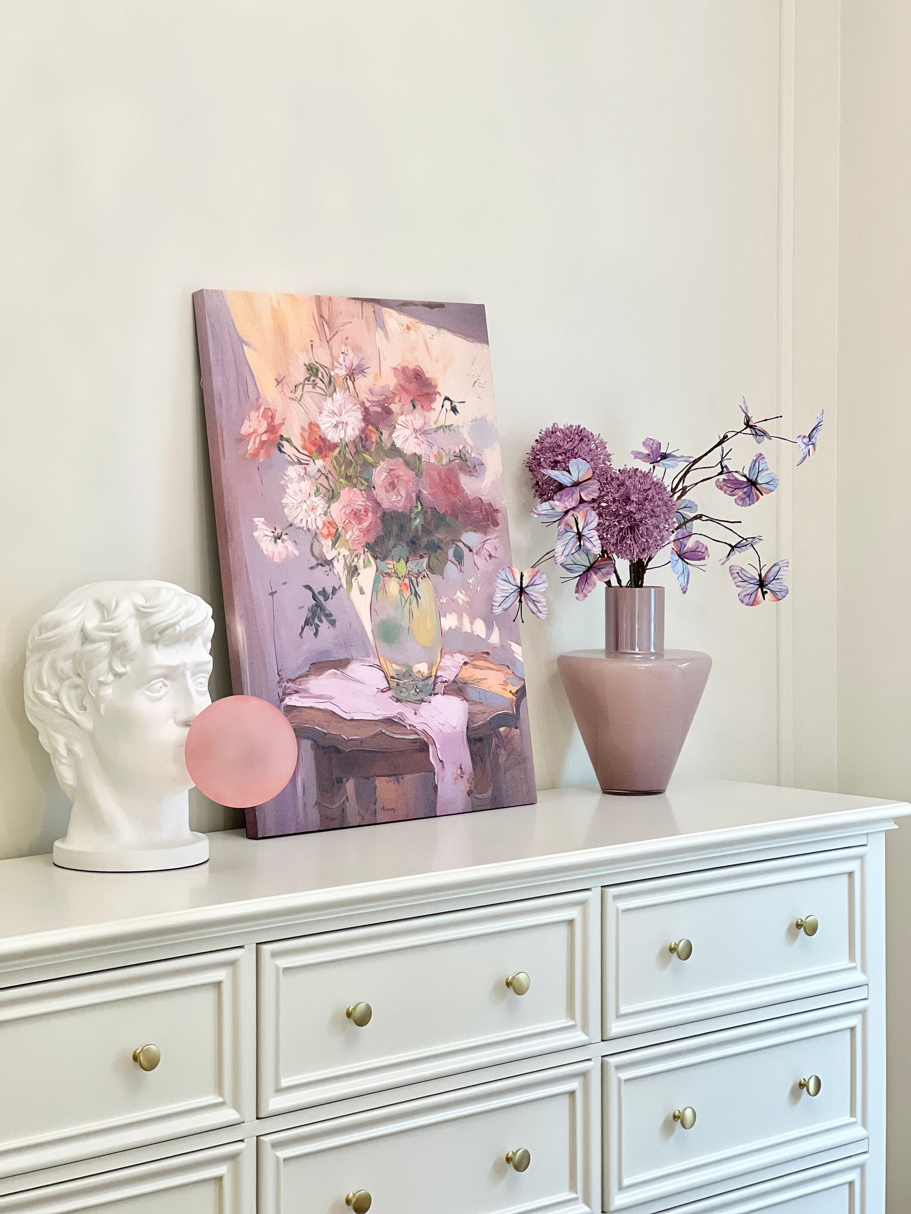 Mira Portrait Table Lamp