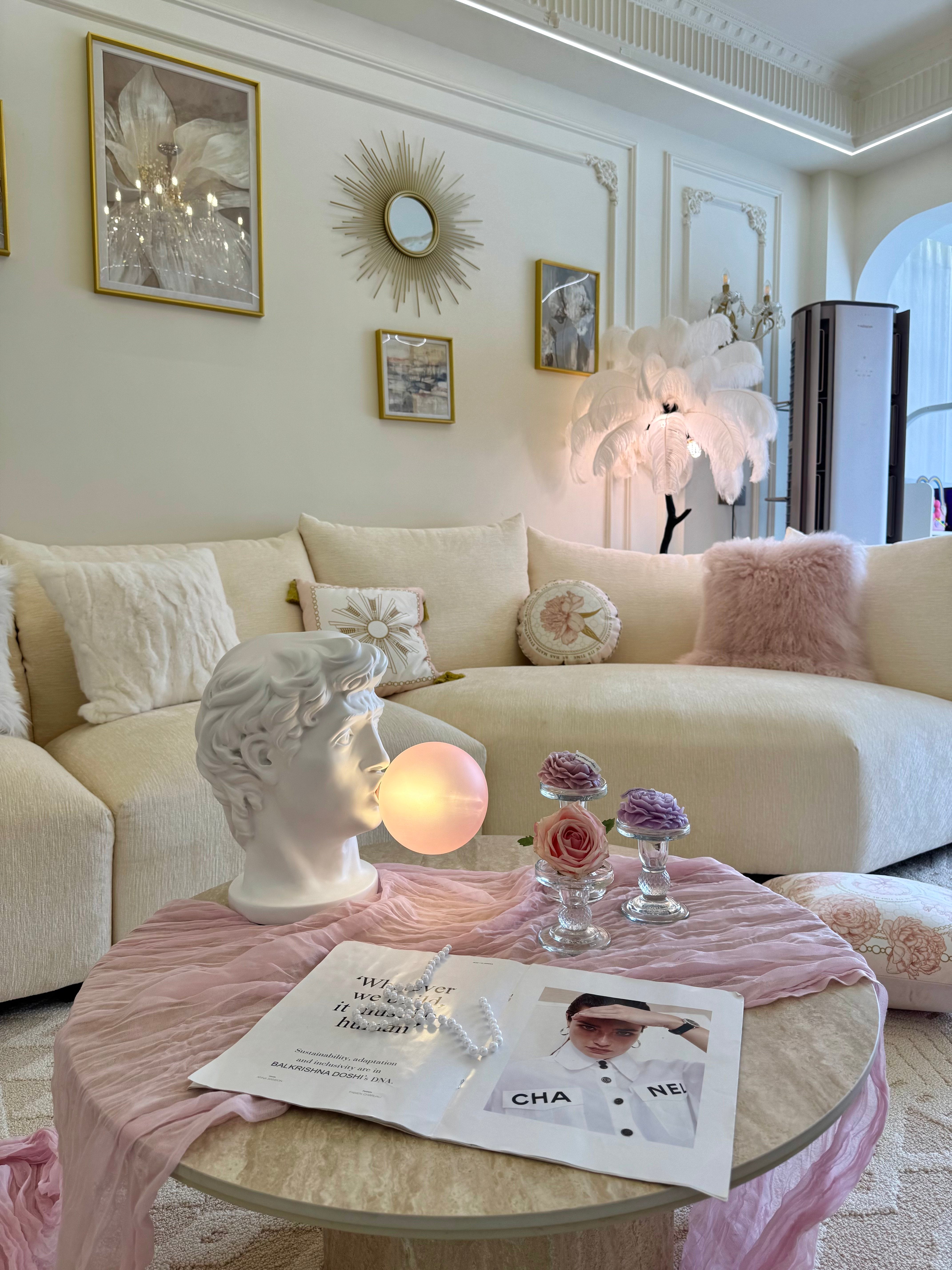Mira Portrait Table Lamp