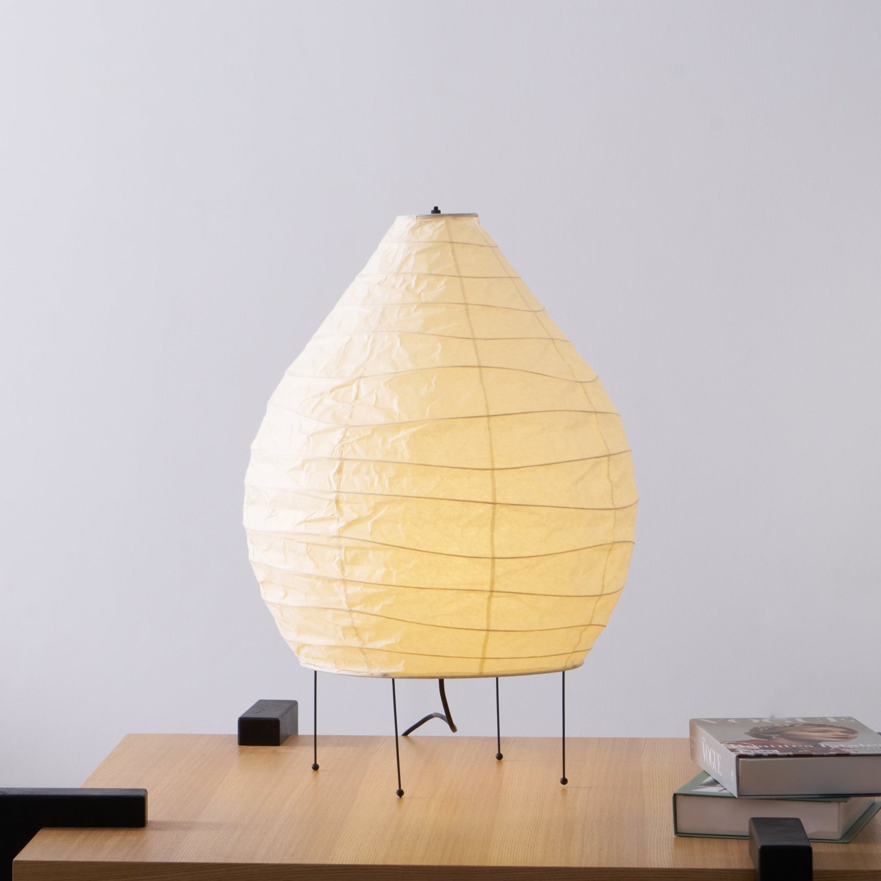 Akari 23N Table Lamp