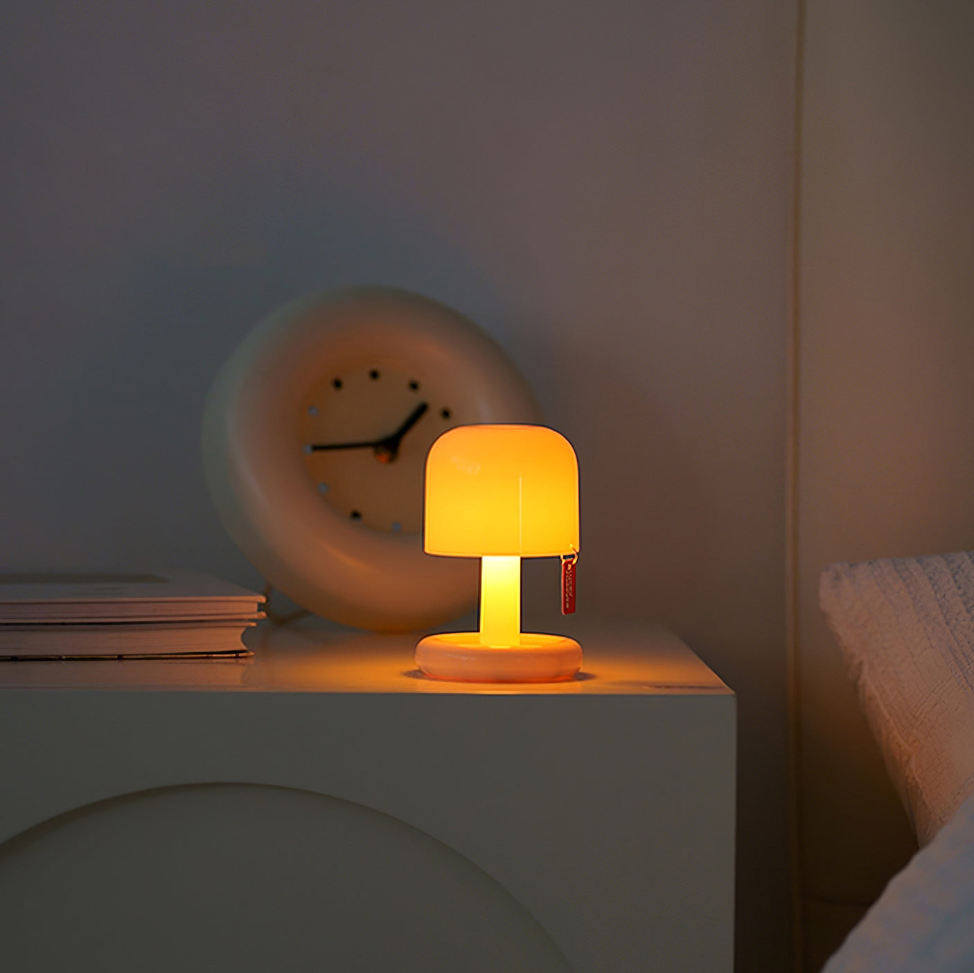 Nubo Mini Mushroom Rechargeable Table Lamp