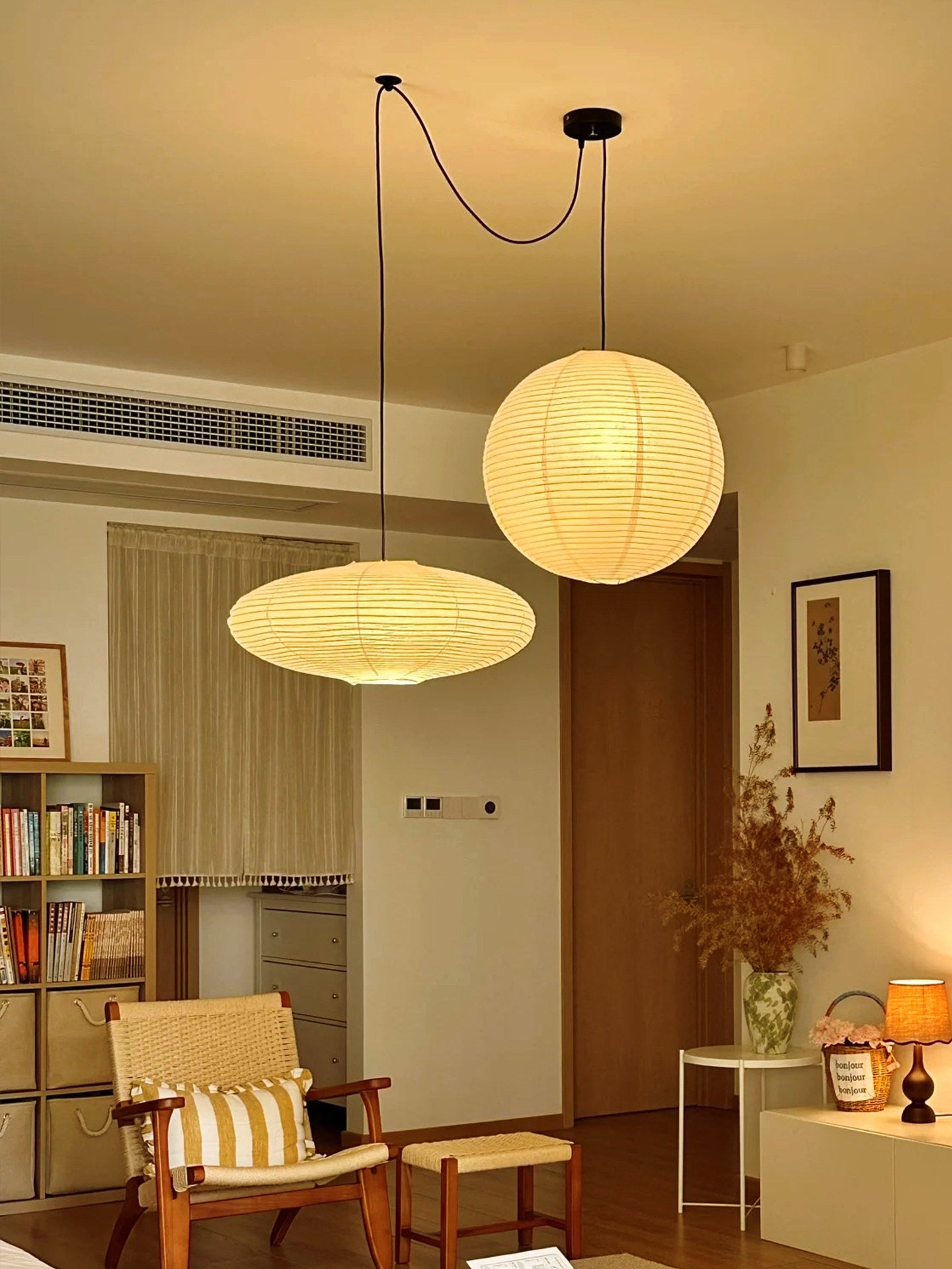 Suspension globe en papier Nuvora