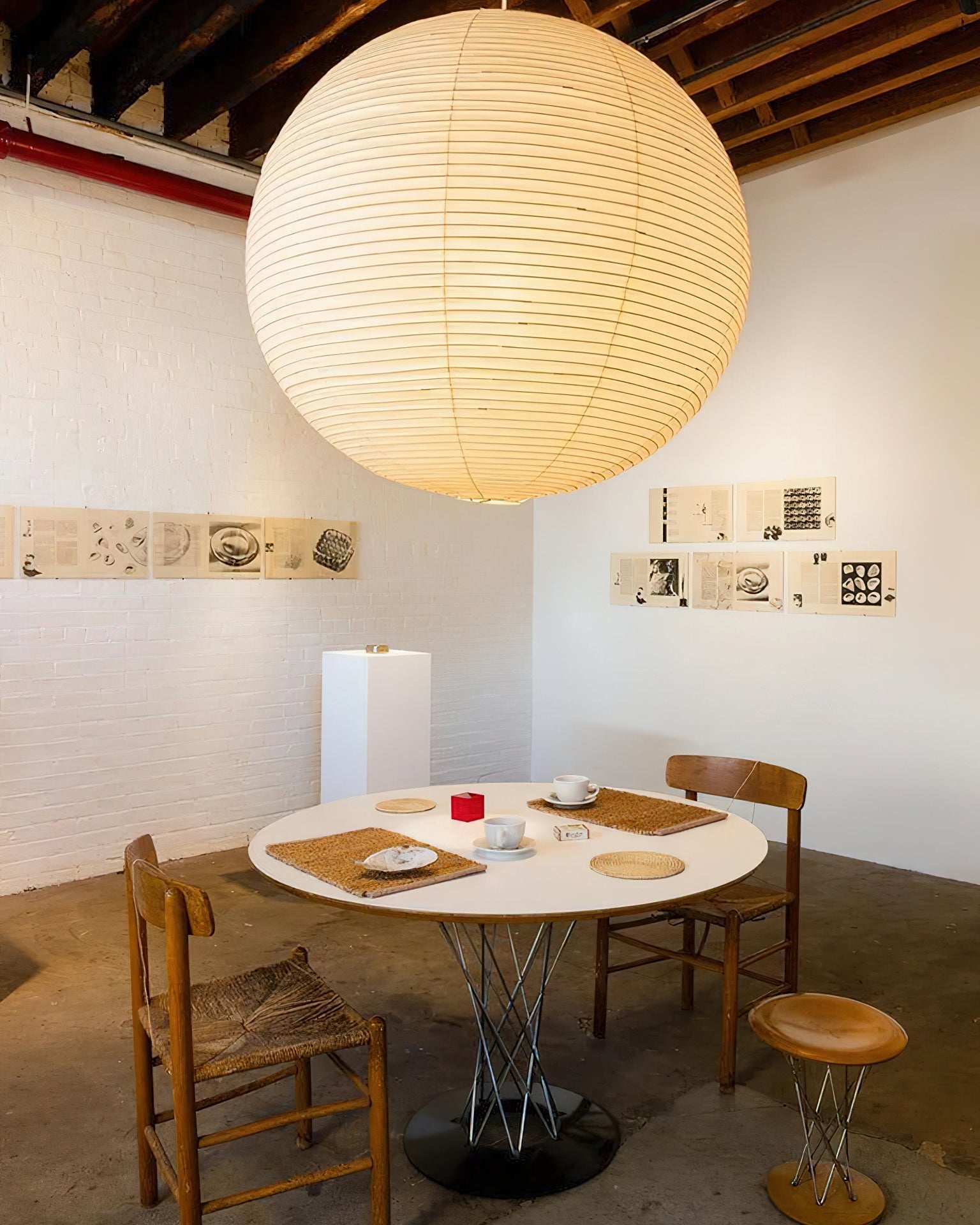 Suspension globe en papier Nuvora