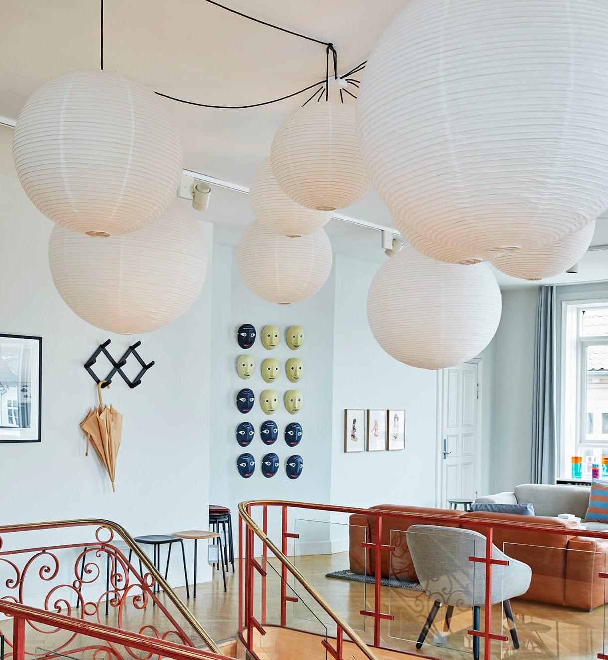 Suspension globe en papier Nuvora