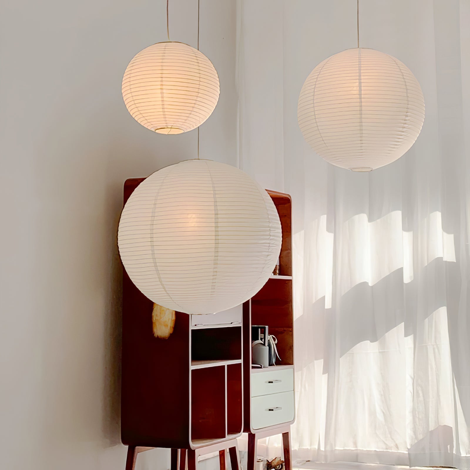 Suspension globe en papier Nuvora