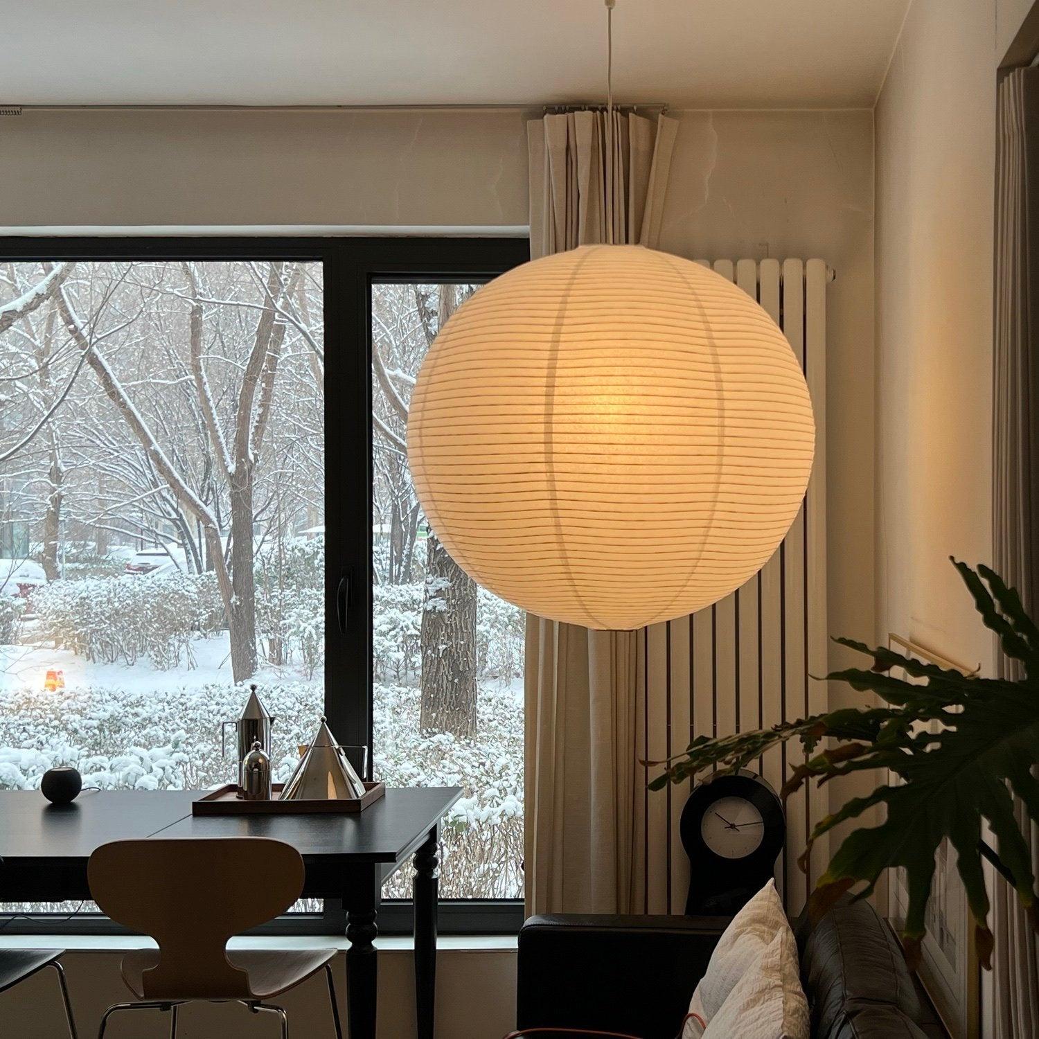 Suspension globe en papier Nuvora