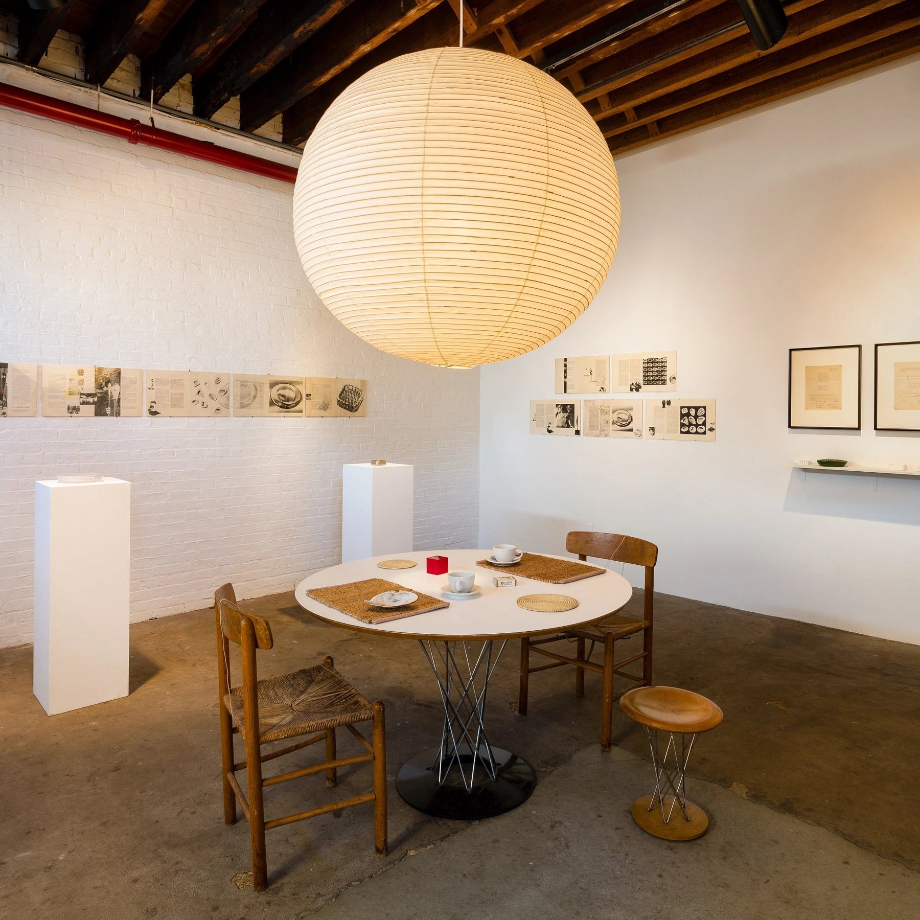 Suspension globe en papier Nuvora
