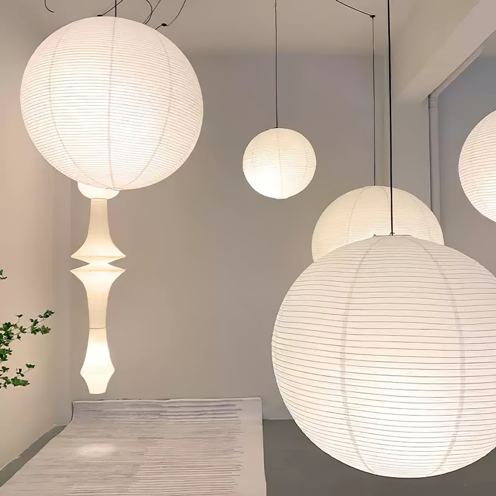 Suspension globe en papier Nuvora