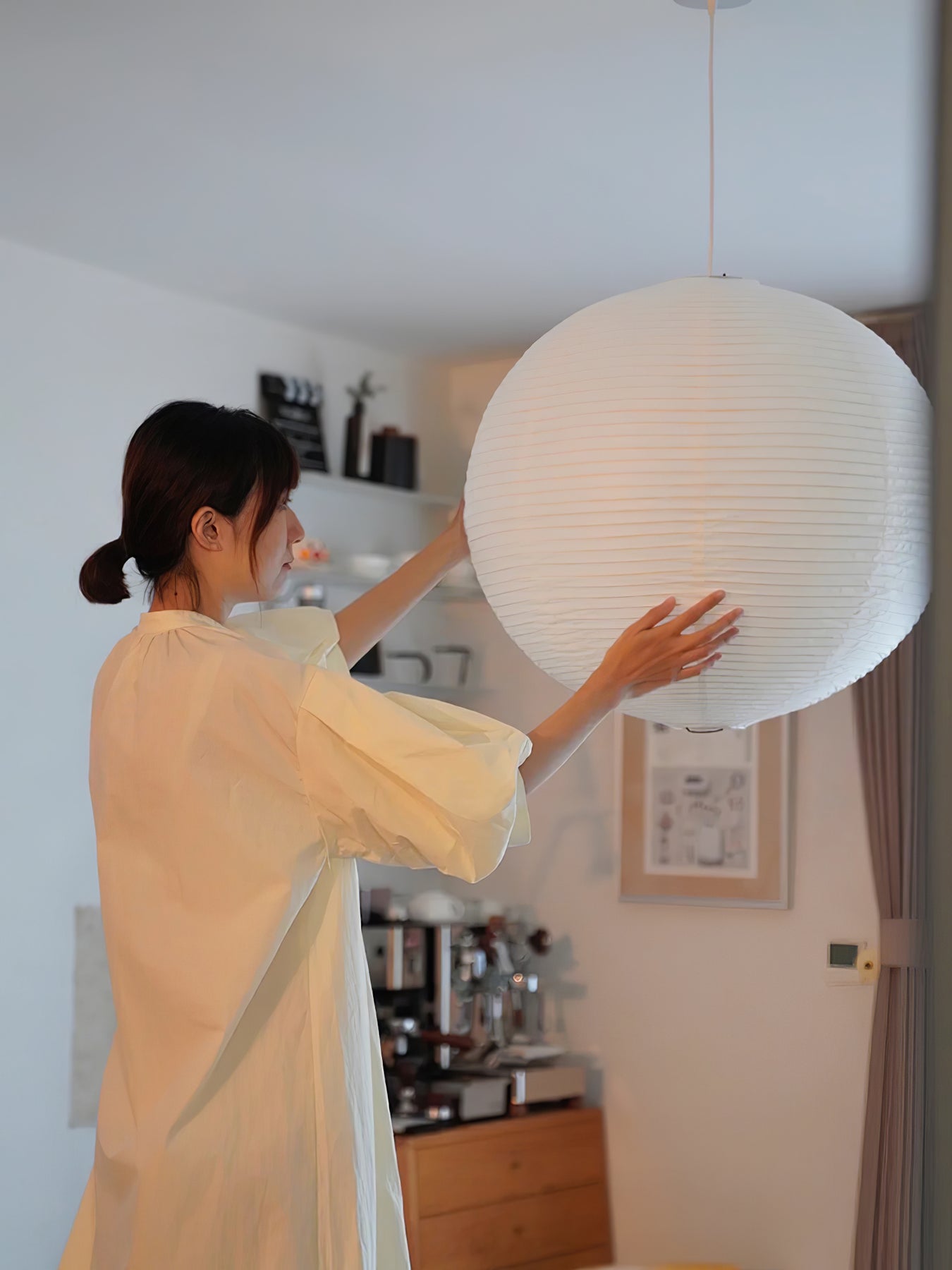 Suspension globe en papier Nuvora