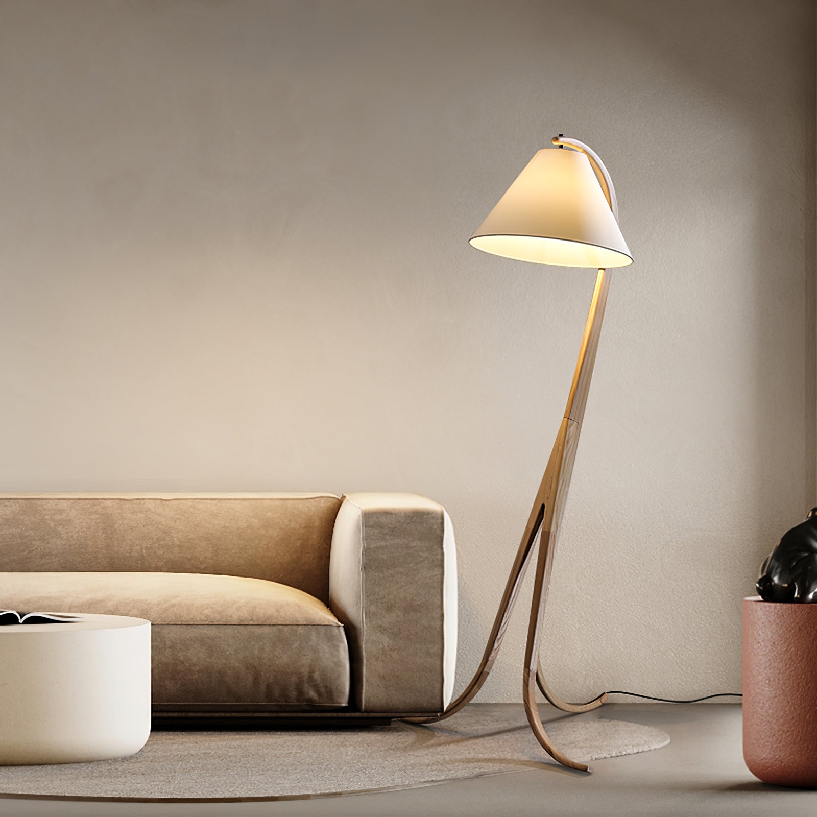 Orellis Curved Wood Floor Lamp