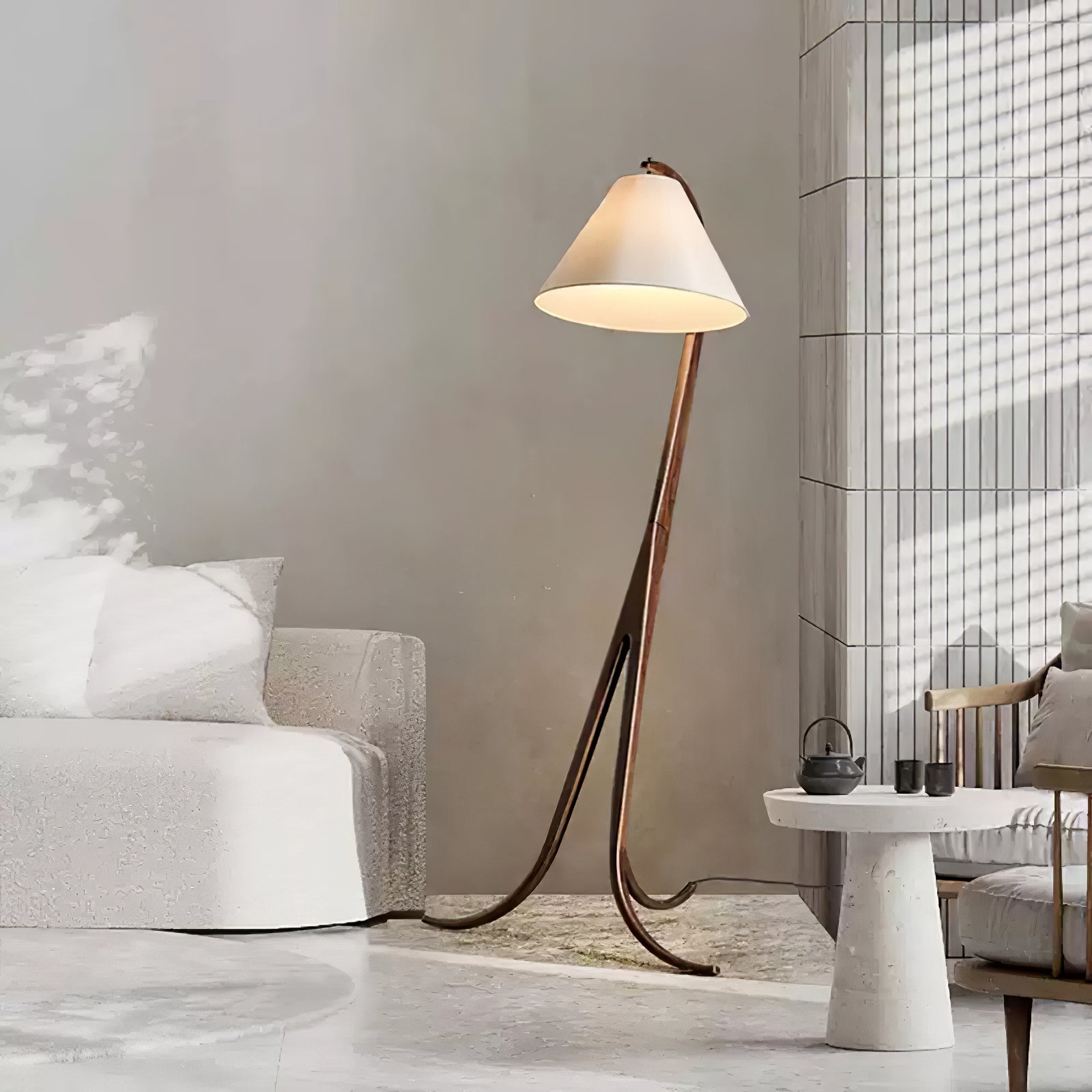 Orellis Curved Wood Floor Lamp