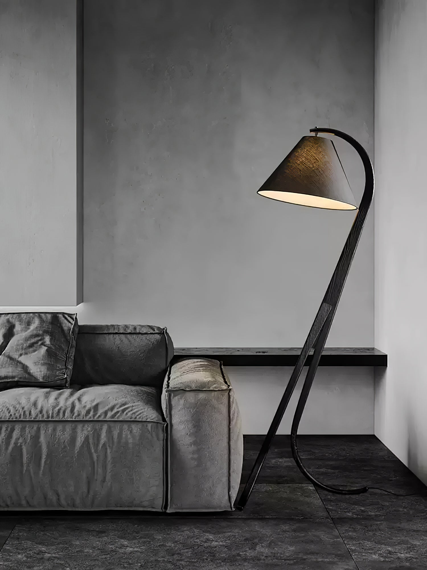 Orellis Curved Wood Floor Lamp