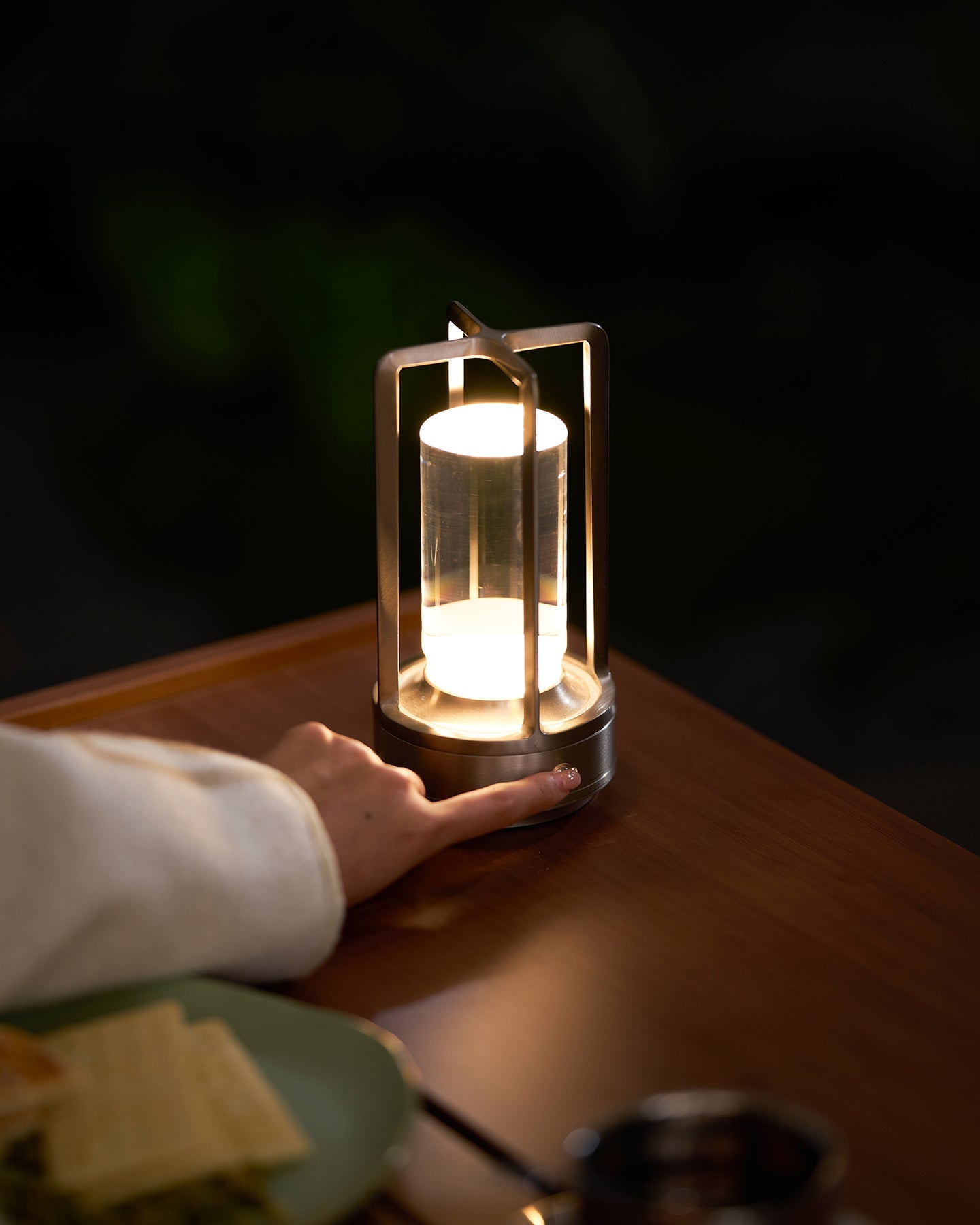Orlina Cordless Table Lamp