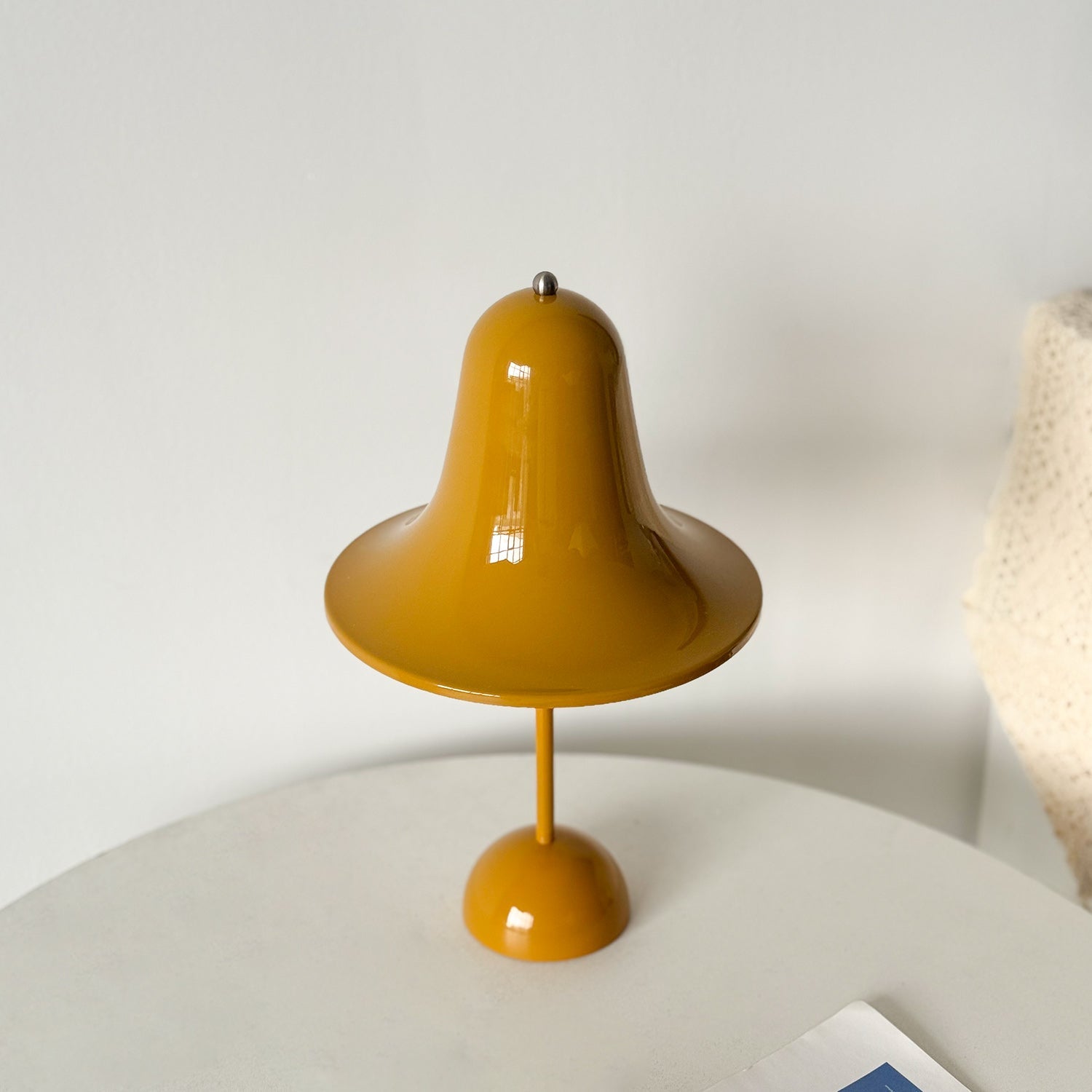 Pantop Bell Rechargeable Table Lamp