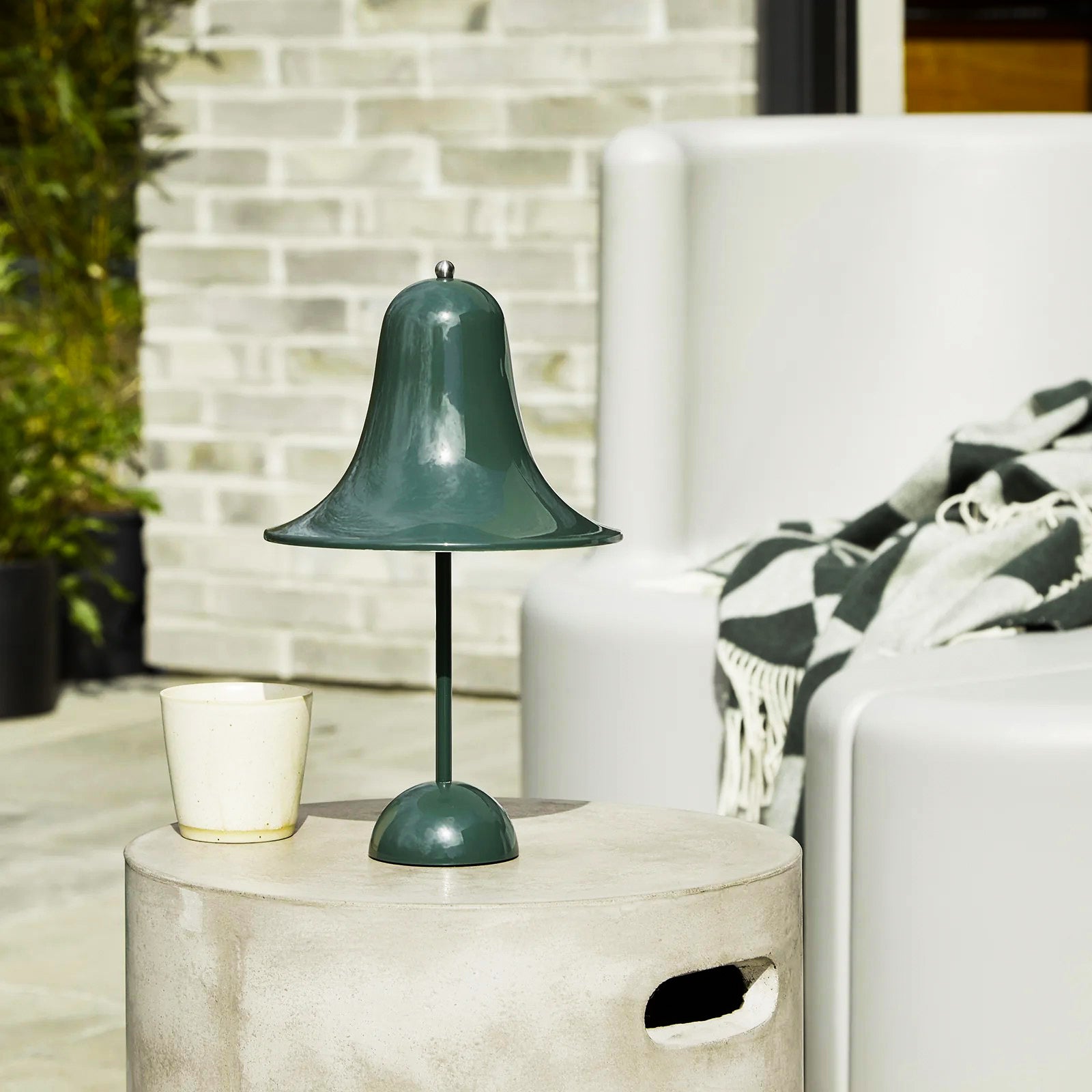 Pantop Bell Rechargeable Table Lamp