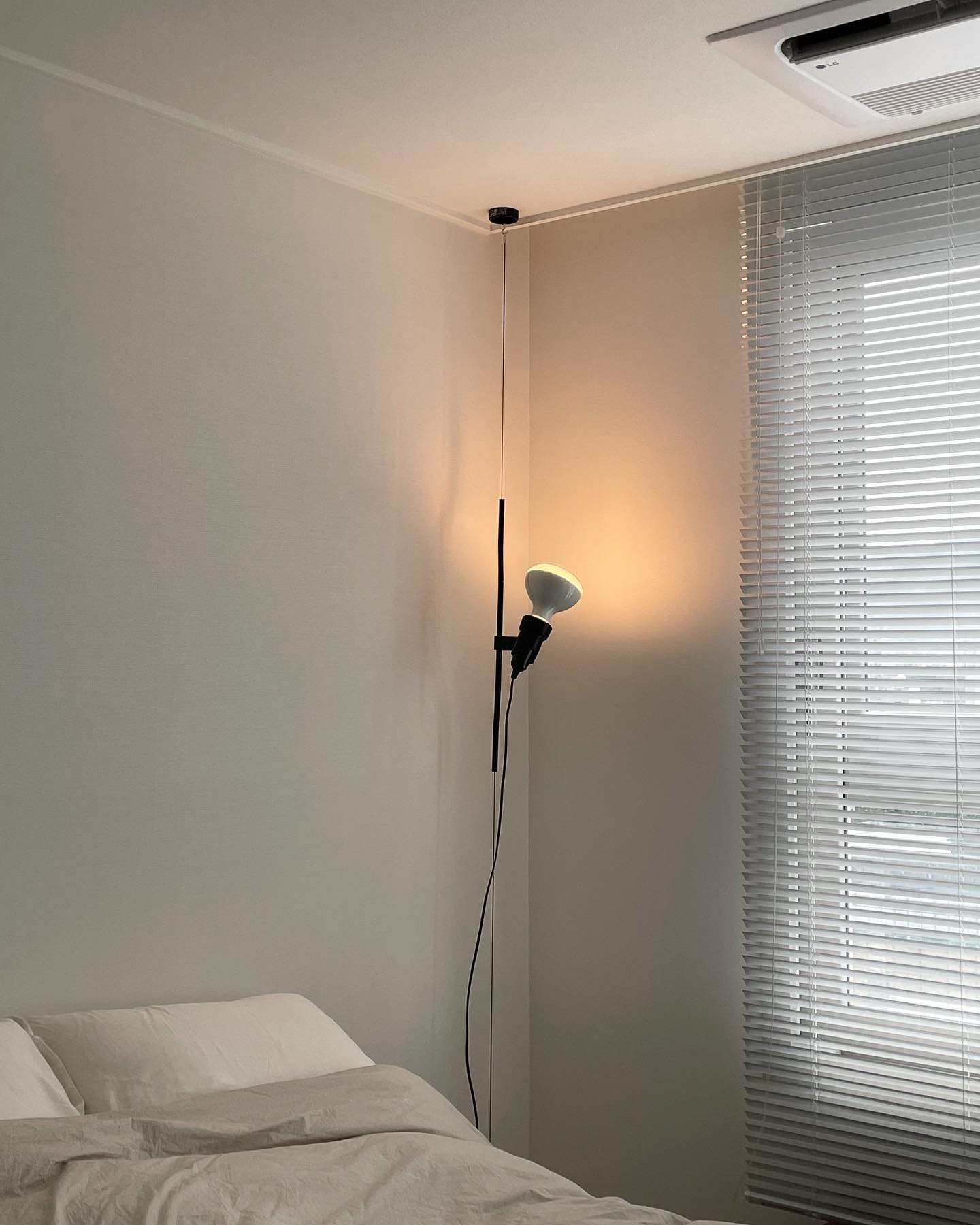 Parentesi Tension Cable Floor Lamp