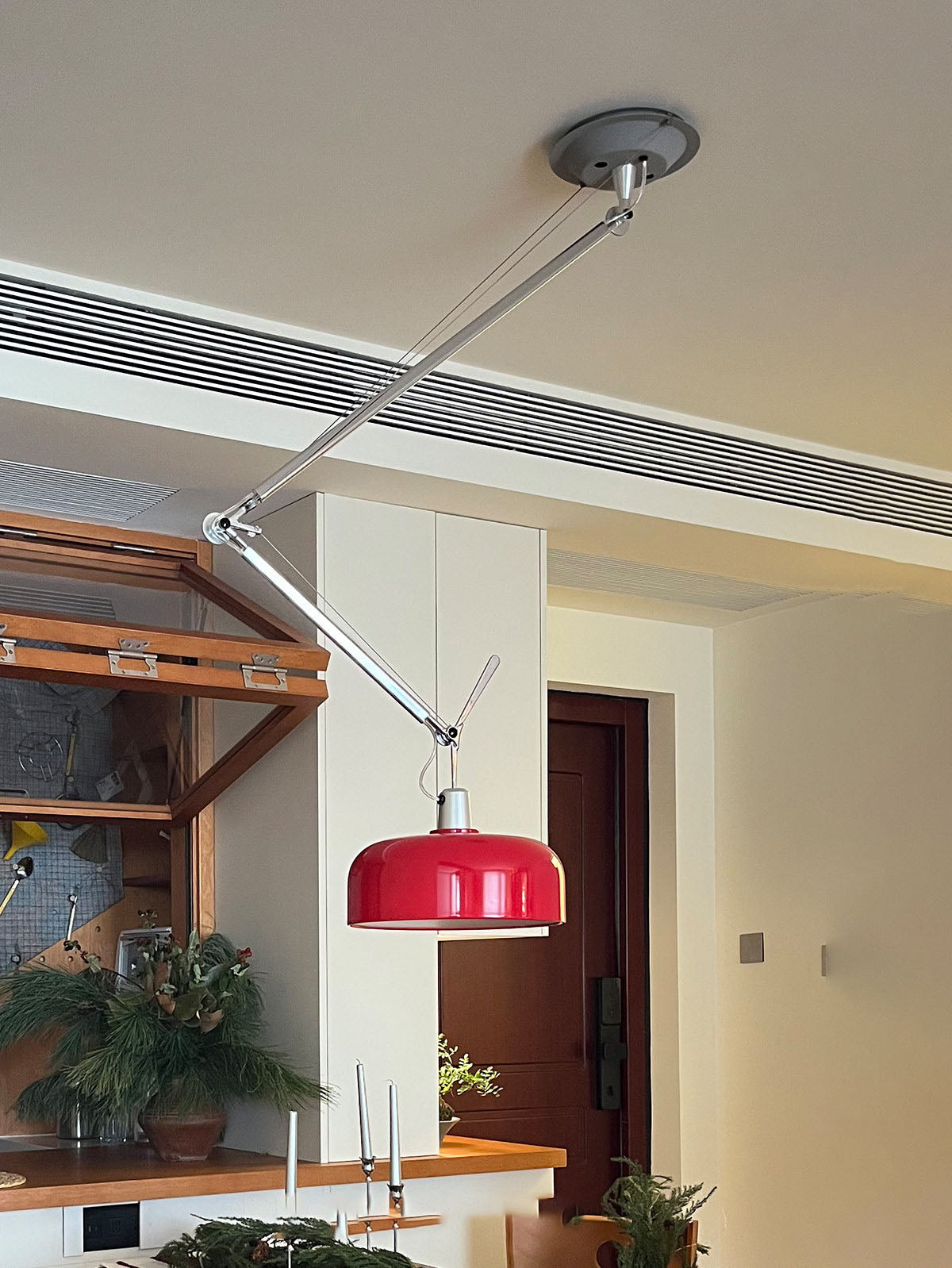 Rosso Articulated Pendant Light