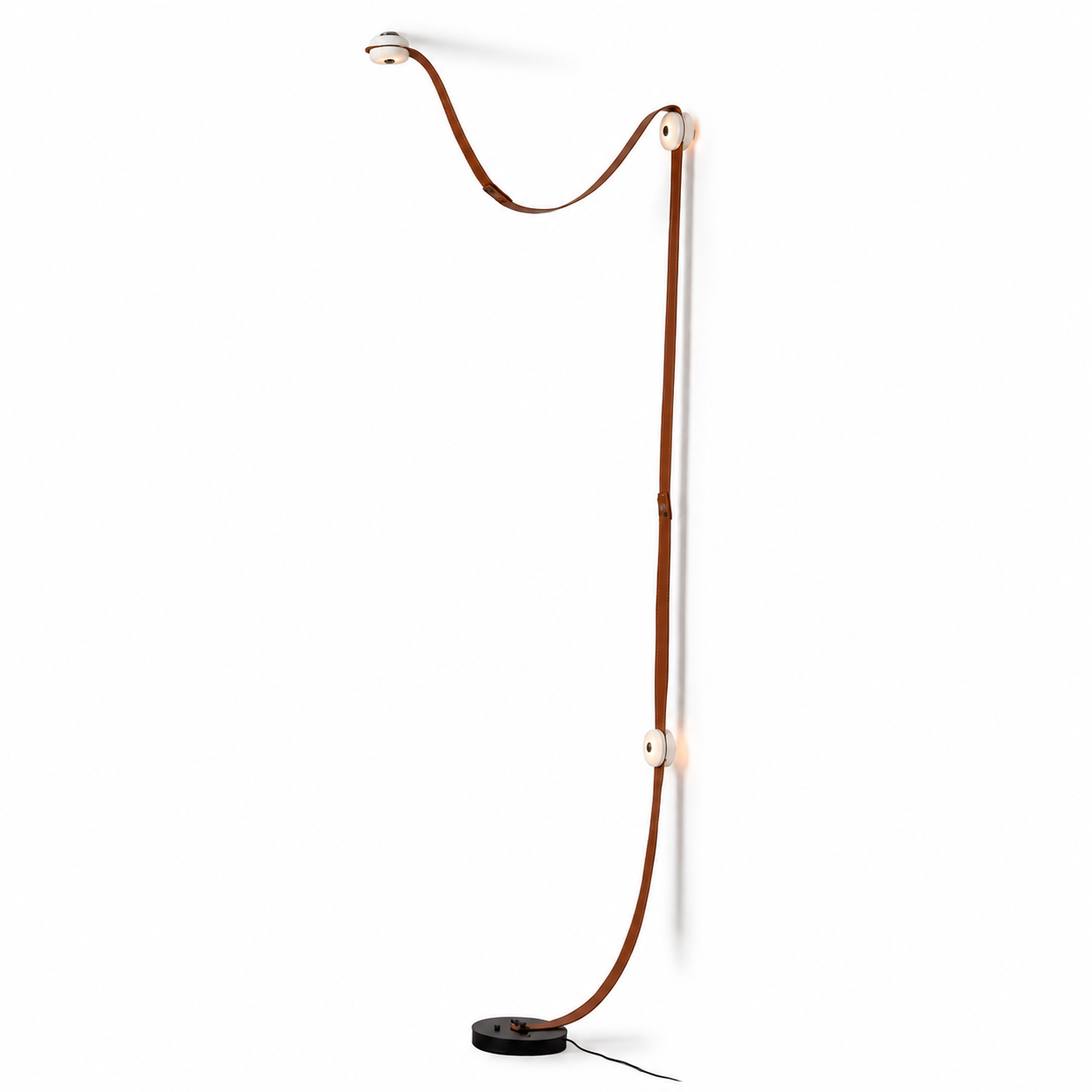 Snaps LED Floor-to-Ceiling Lamp
