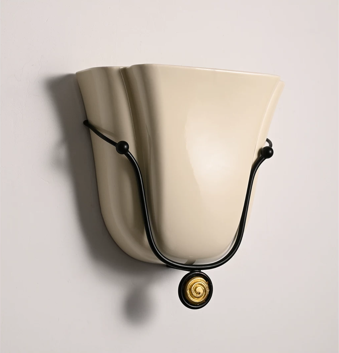 Solenne Shell Wall Sconce