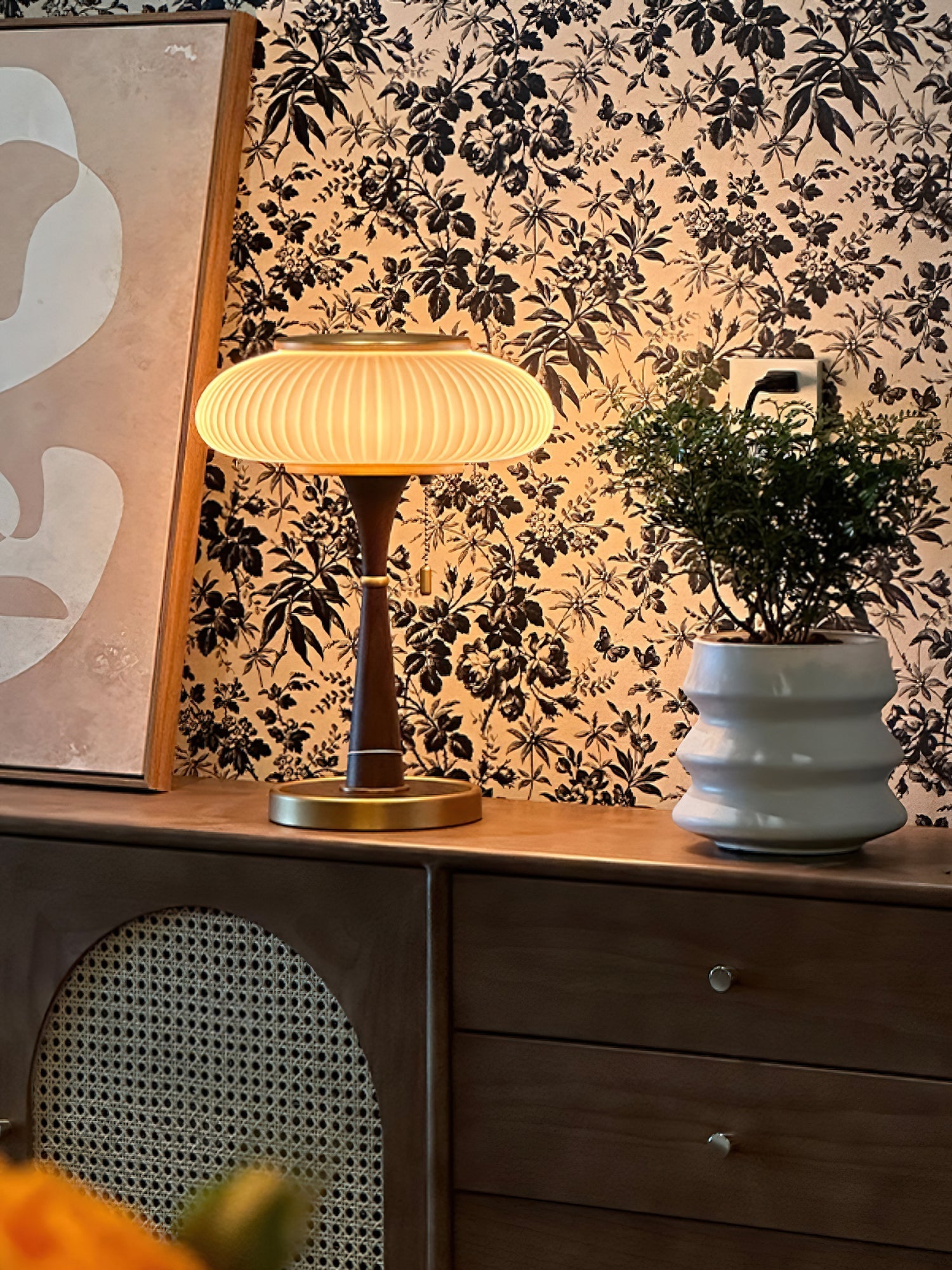 Sylva Mushroom Glass Table Lamp