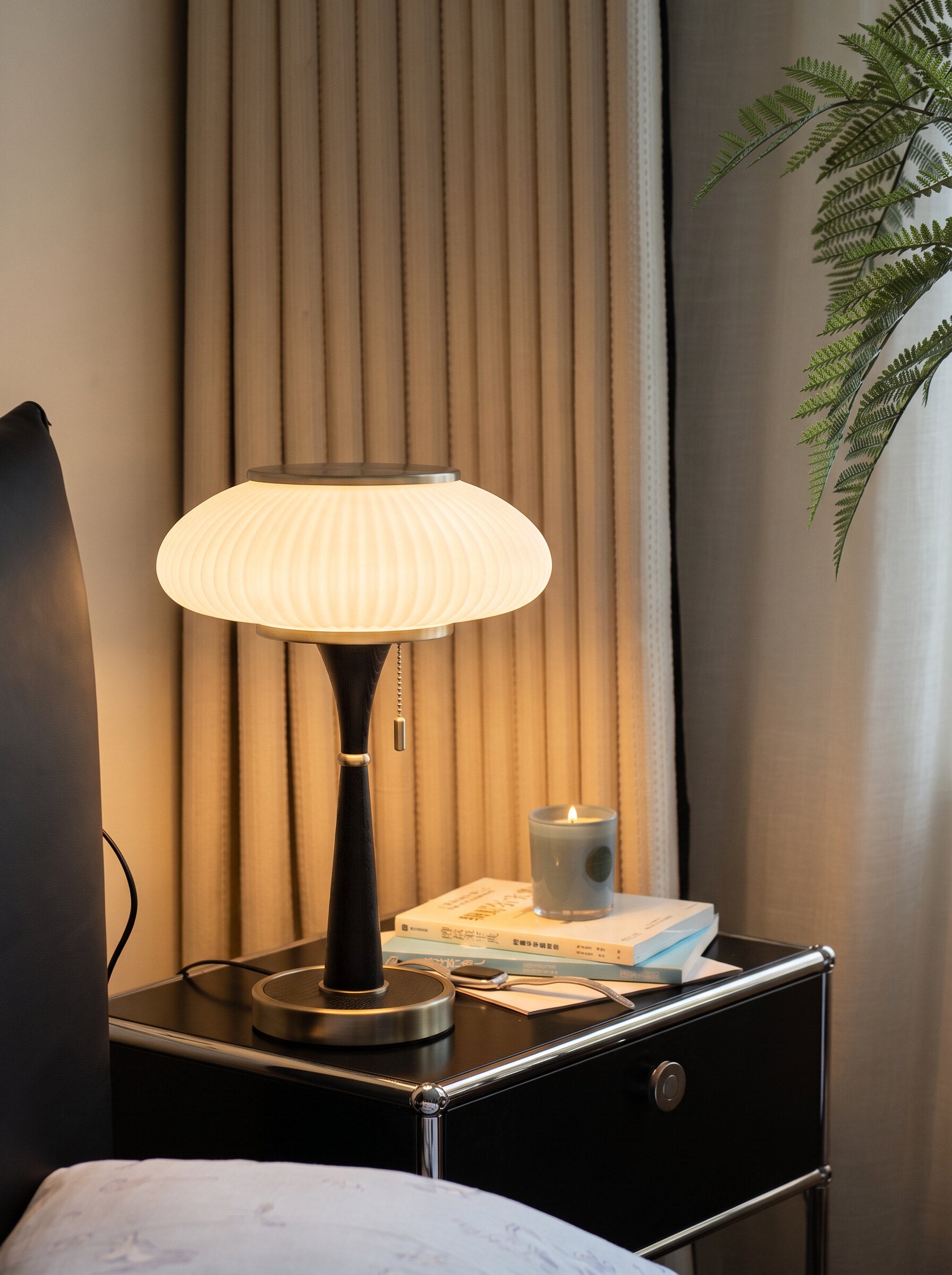 Sylva Mushroom Glass Table Lamp