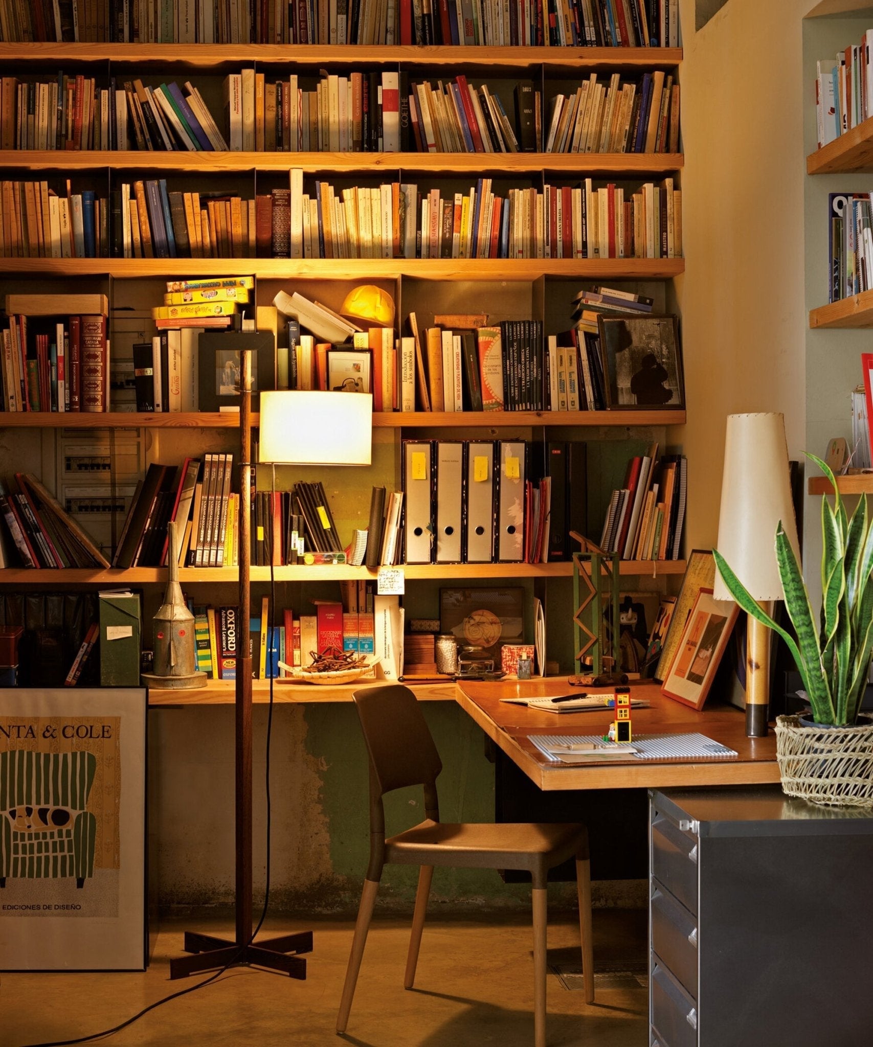 TMM Wood Floor Lamp