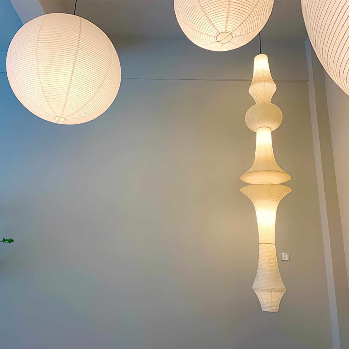 Tsuraya Tall Washi Paper Pendant Light