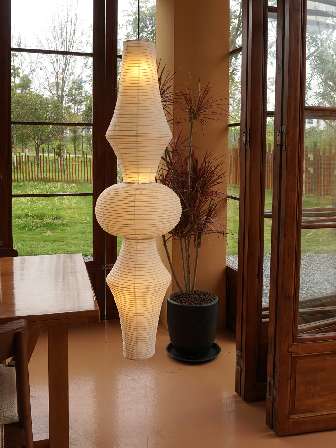 Tsuraya Tall Washi Paper Pendant Light