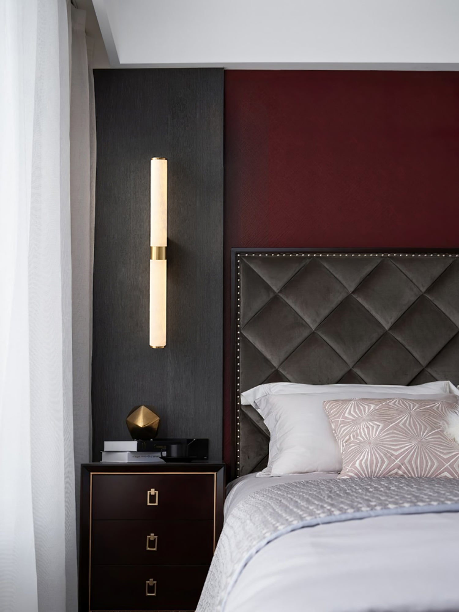 Velmora Alabaster Linear Wall Sconce