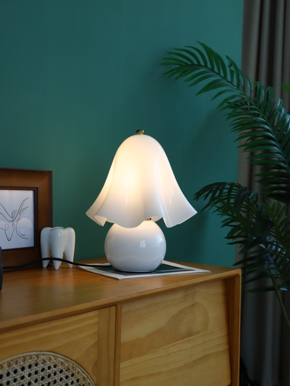 Vera Table Lamp