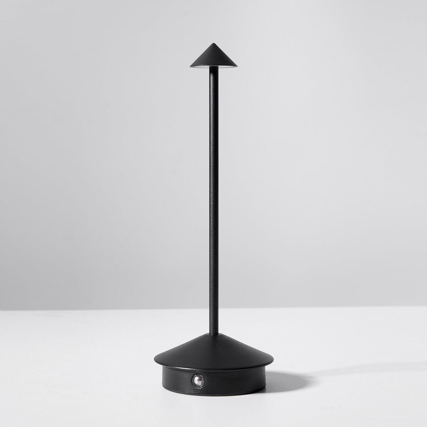 Pina Wireless Task Lamp
