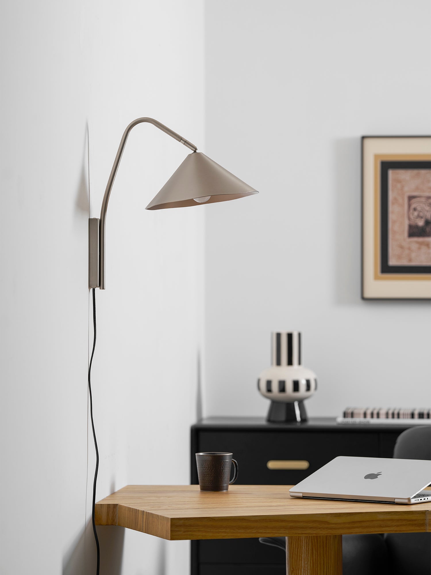 Veyra Scalloped Plug-In Wall Light