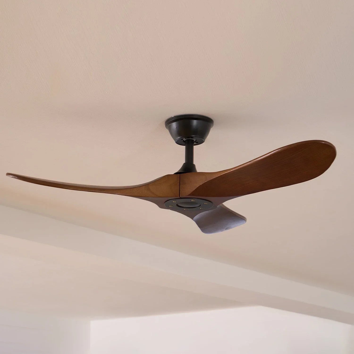 Veyronis Propeller Ceiling Fan