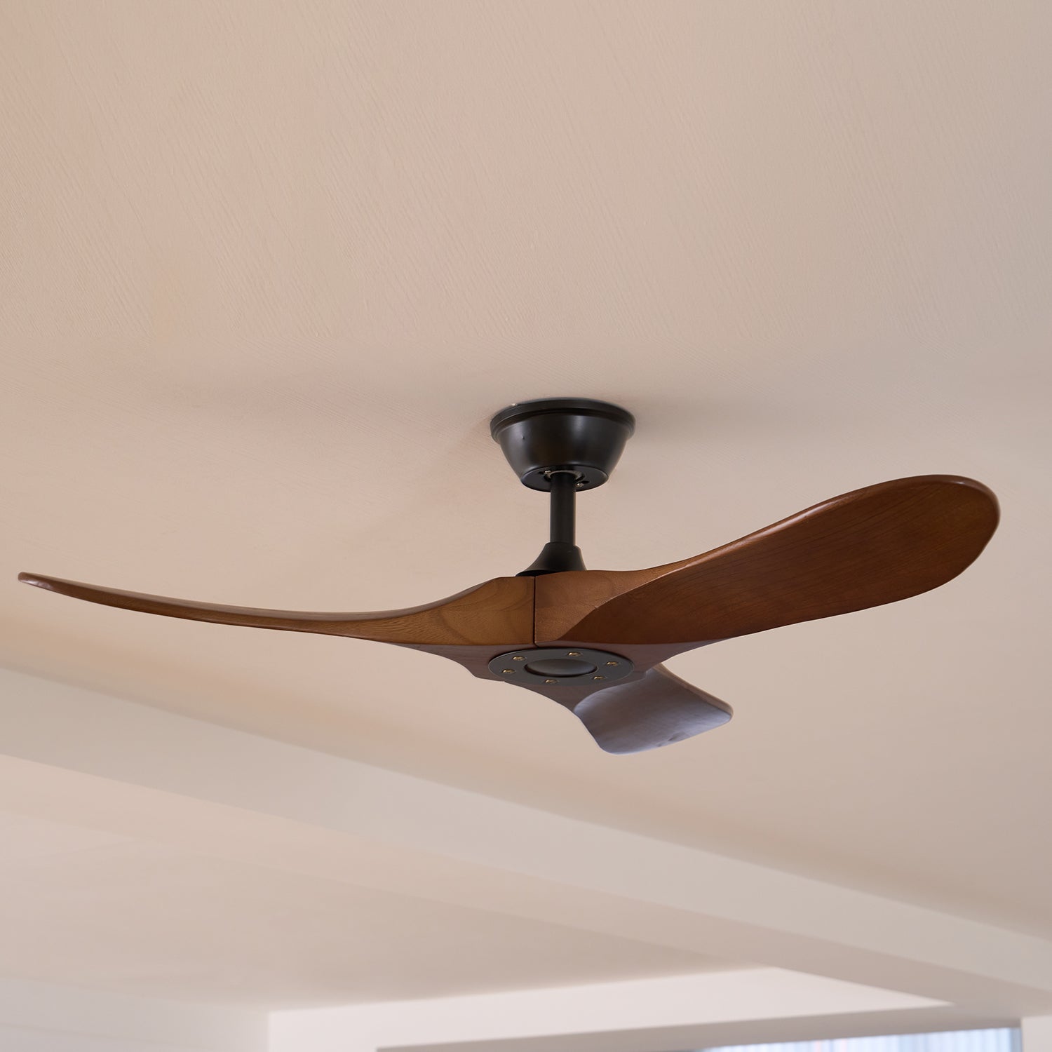 Veyronis Propeller Ceiling Fan